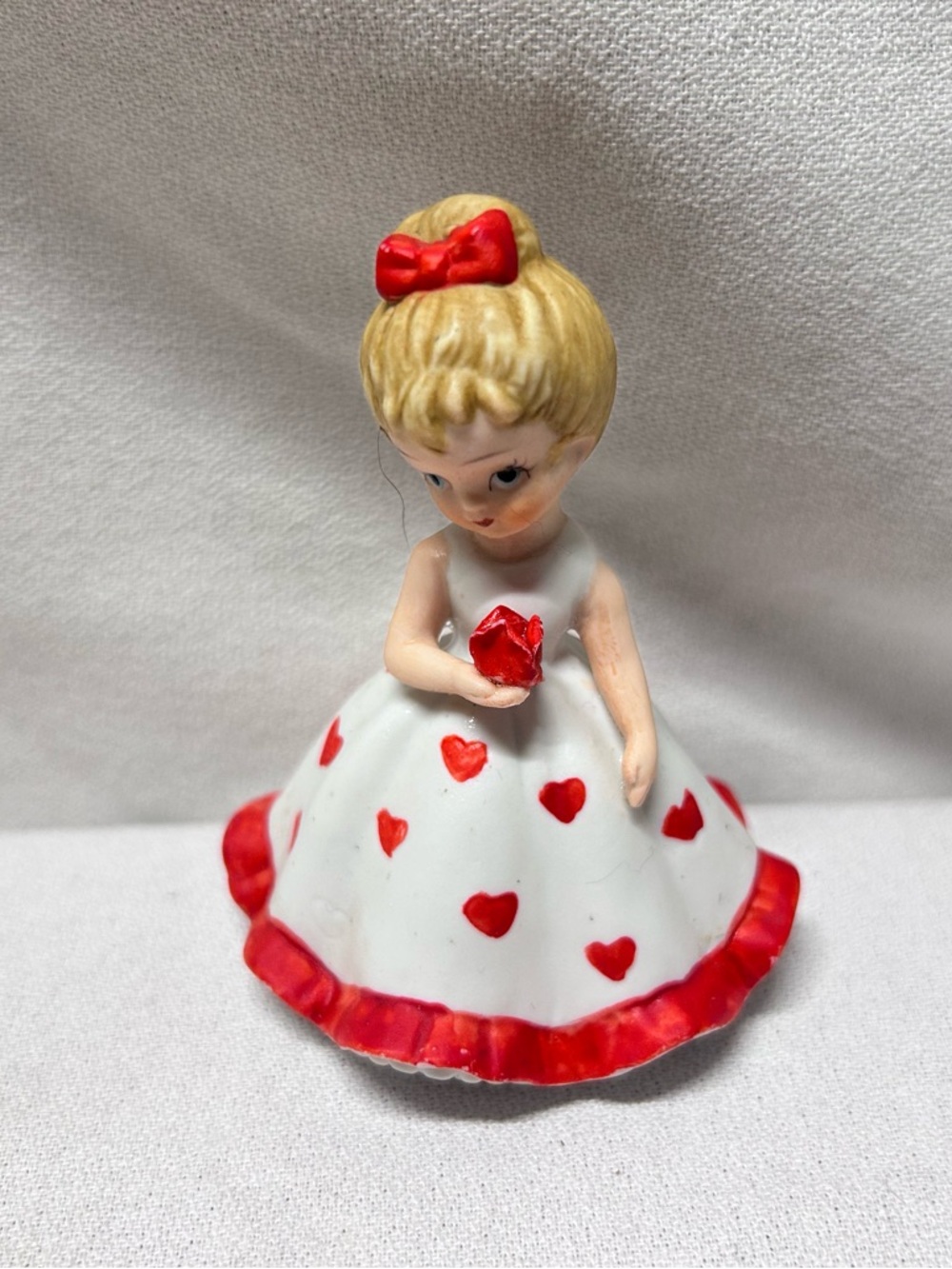 Vtg LEFTON Bisque Porcelain VALENTINE Girl Figurine - Picture 2 of 12